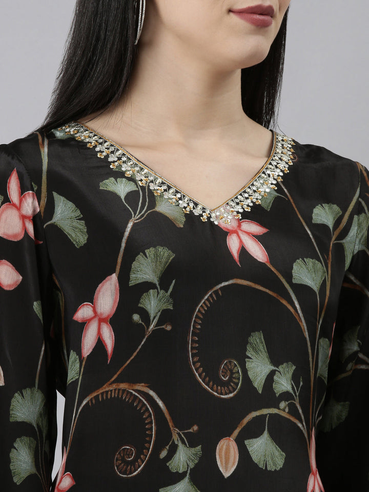 Neerus Black printed floral kurta set with trouser and dupatta - detail view 1