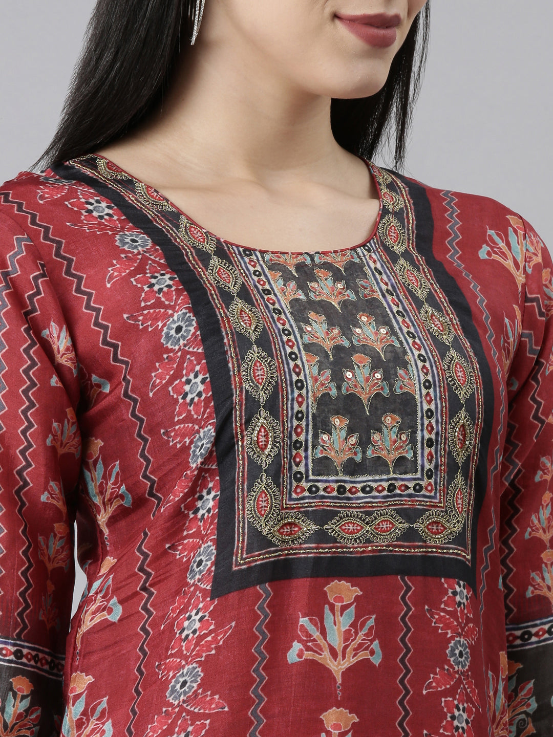 Neerus Maroon floral printed straight kurta set - detail view 1