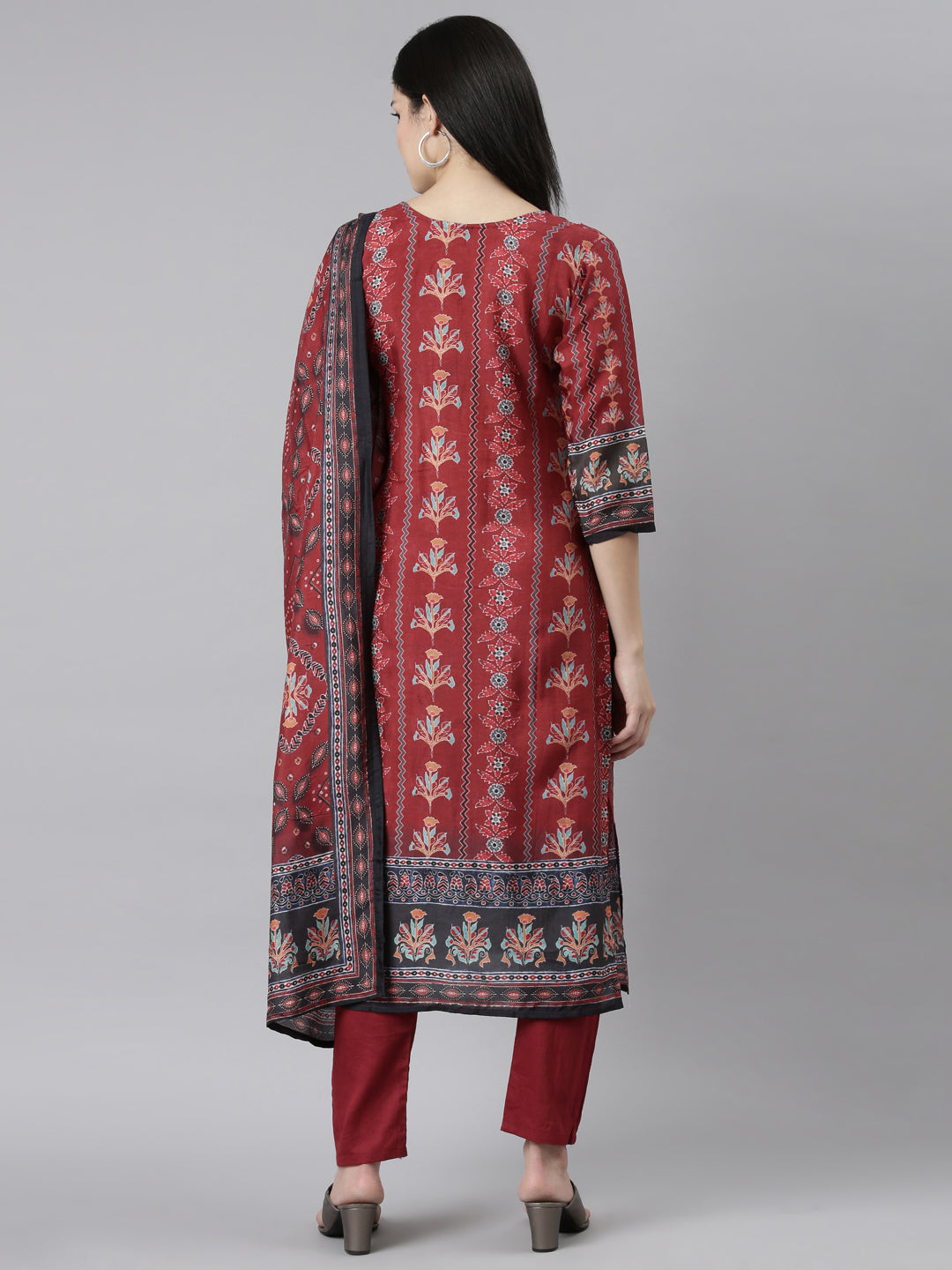 Neerus Maroon floral printed straight kurta set - side view
