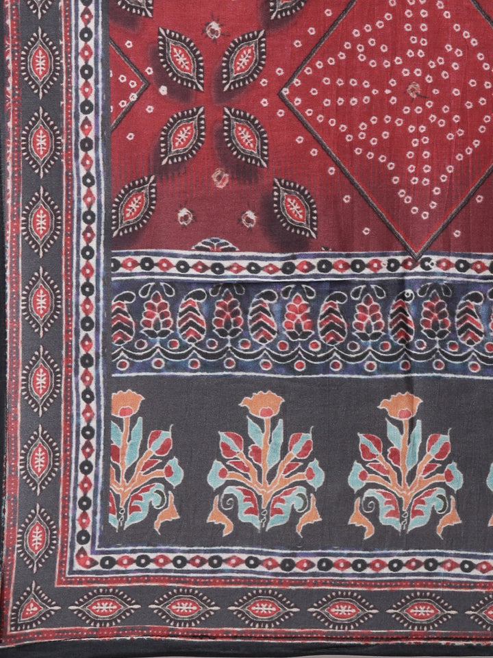 Neerus Maroon floral printed straight kurta set - detail view 4