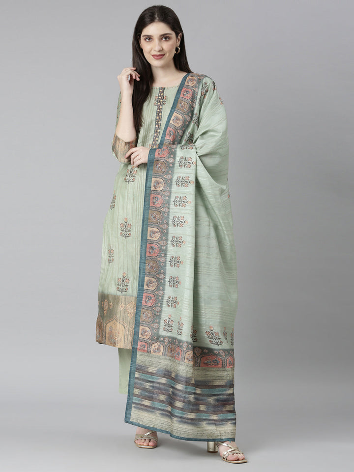 Neerus Green printed floral kurta set with trouser and dupatta - detail view 2