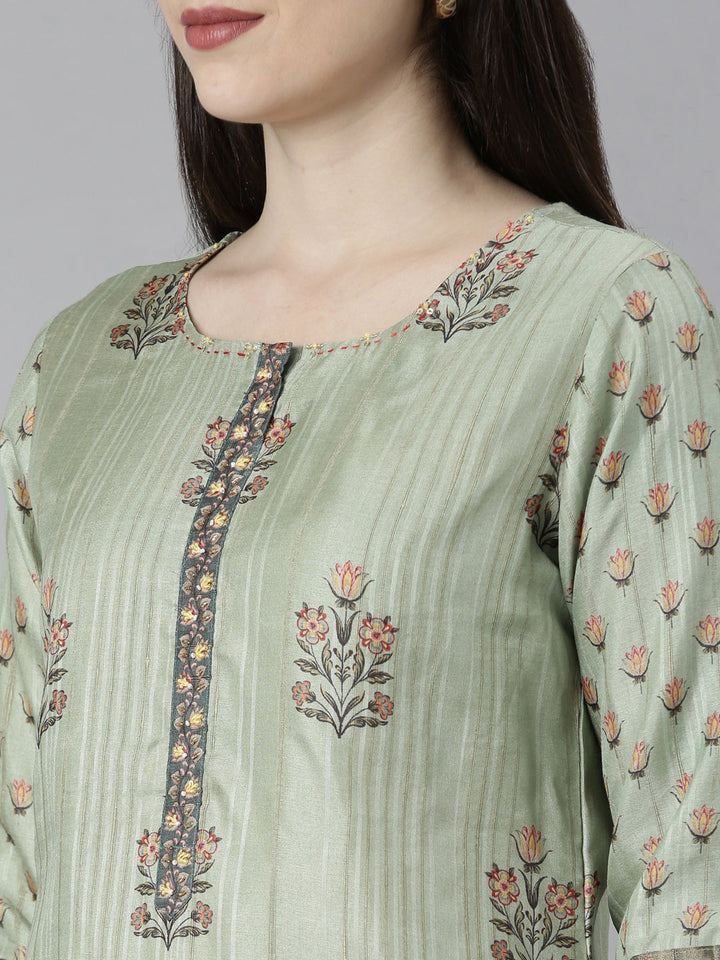 Neerus Green printed floral kurta set with trouser and dupatta - detail view 1