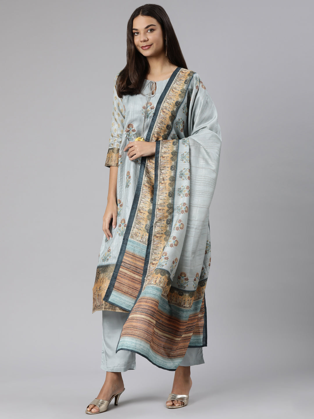 Neerus Blue printed floral straight suit set - detail view 2