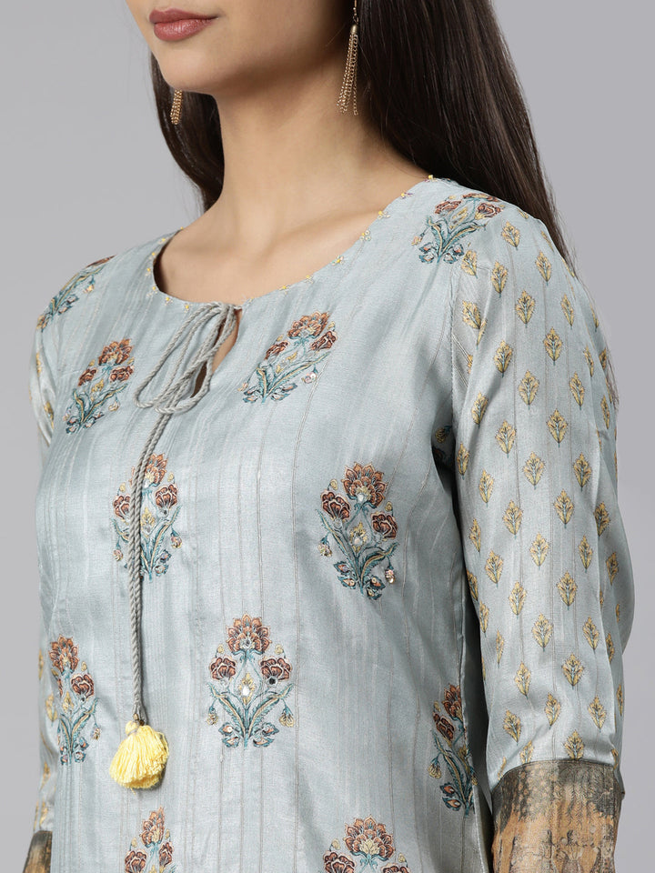 Neerus Blue printed floral straight suit set - detail view 1