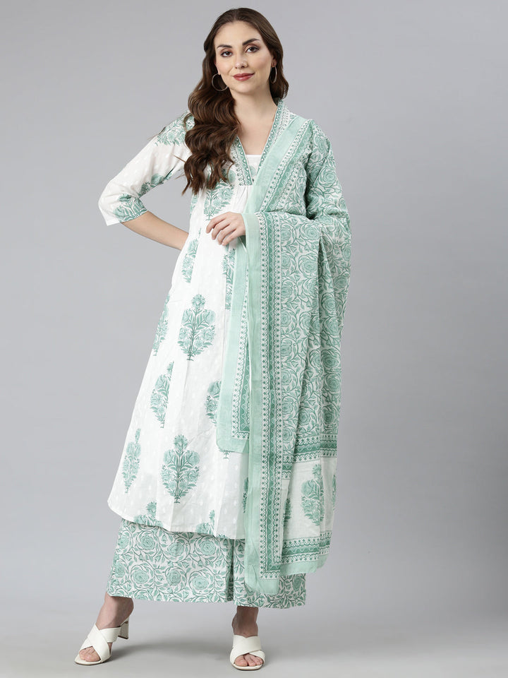 Neerus Green Regular Straight Floral Kurta And  Palazzos With Dupatta