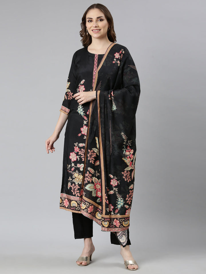 Neerus Black printed floral straight suit set - front view