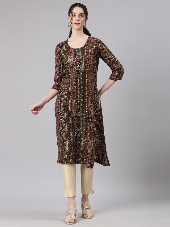 Neerus Green Rayon Embellished Straight Kurta - detail view 3