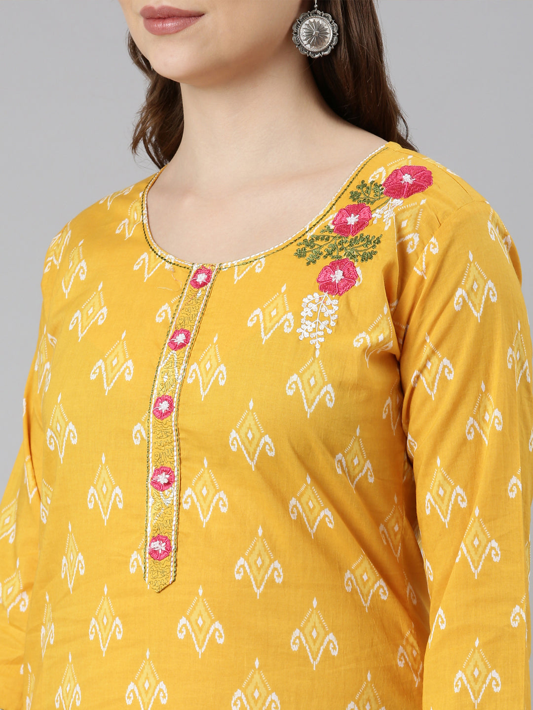 Neerus Yellow floral printed straight kurta - detail view 2