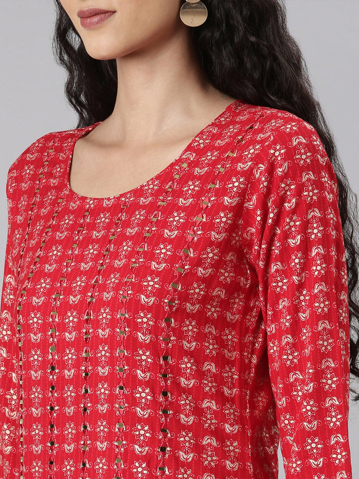 Neerus Red viscose rayon printed straight kurta - detail view 2