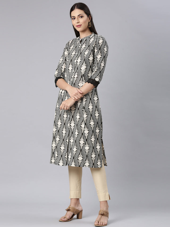 Neerus Black printed chevron straight kurti - back view