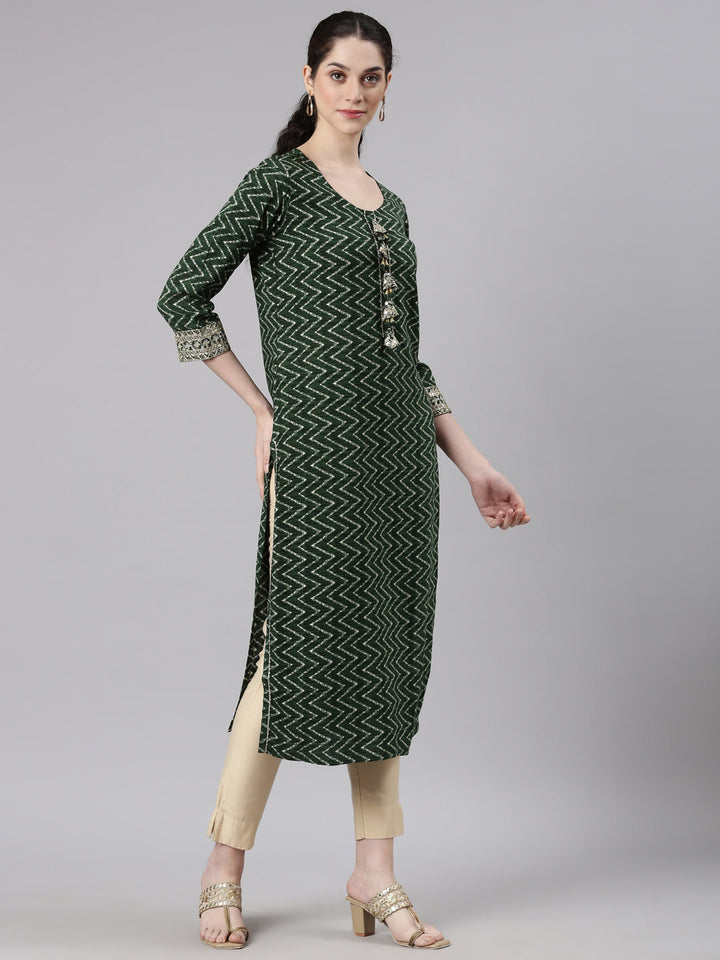 Neerus Green rayon printed straight kurti - side view
