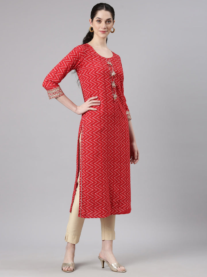 Neerus Red rayon printed straight kurti - side view