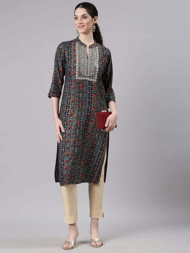 Neerus Blue rayon printed straight kurta - detail view 3