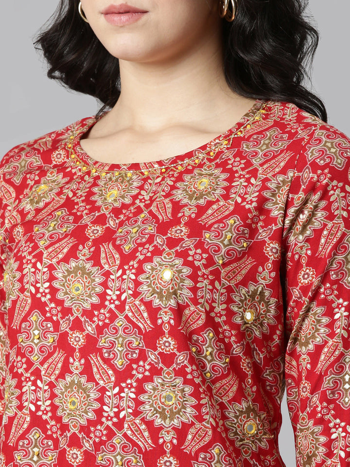 Neerus Red printed straight kurta set with dupatta - detail view 1