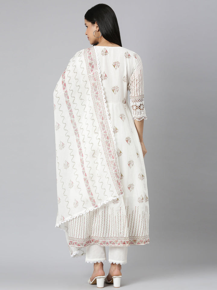 Neerus Red printed panelled suit set - side view