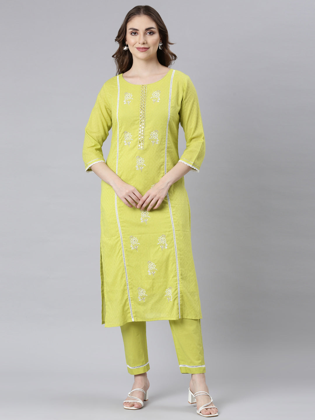 Neerus Green printed ethnic kurta set - front view