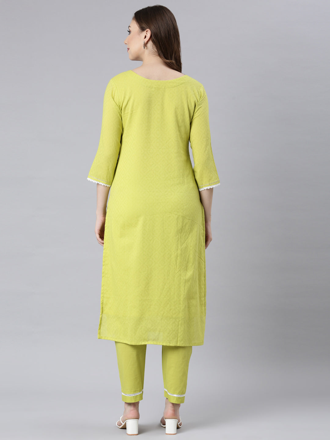 Neerus Green printed ethnic kurta set - detail view 1