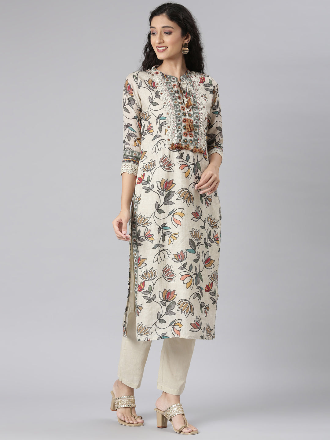 Neerus Beige cotton printed suit set - side view