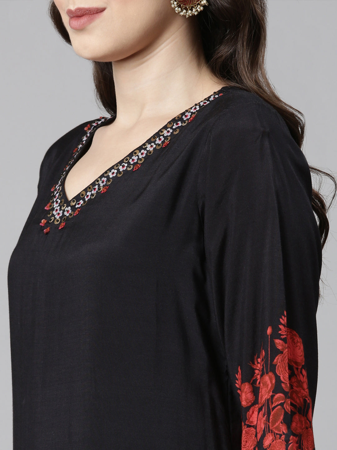 Neerus Black muslin printed floral suit set - detail view 2