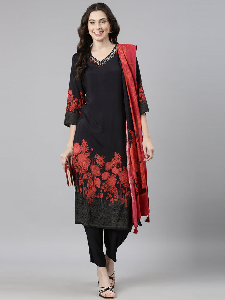 Neerus Black muslin printed floral suit set - detail view 3