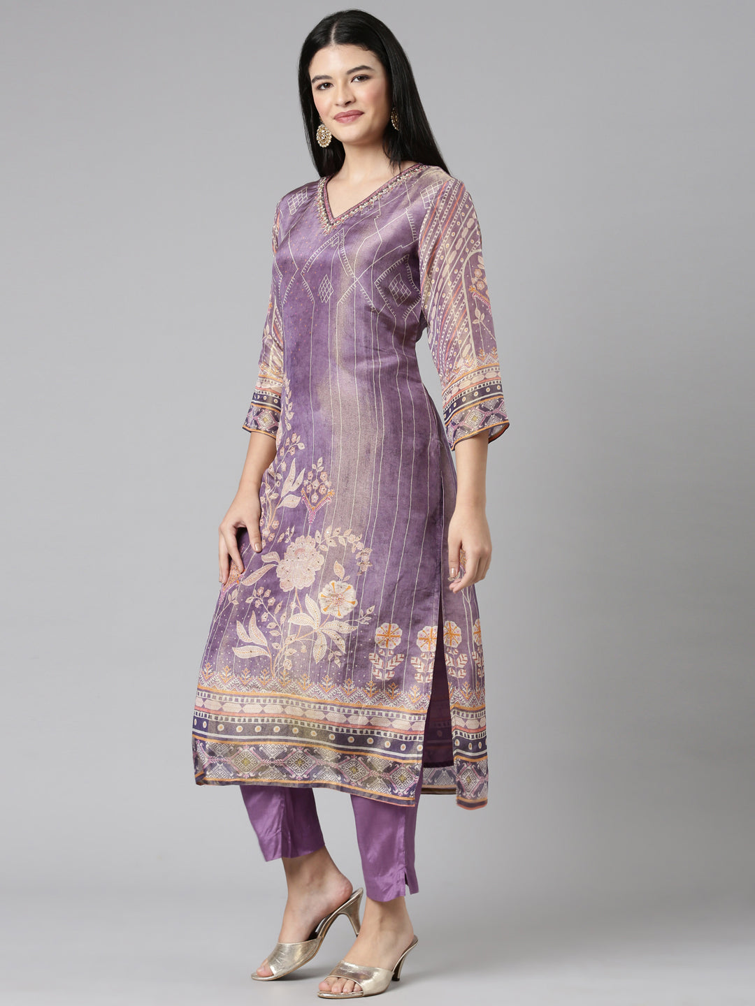 Neerus Purple tissue printed suit set - back view