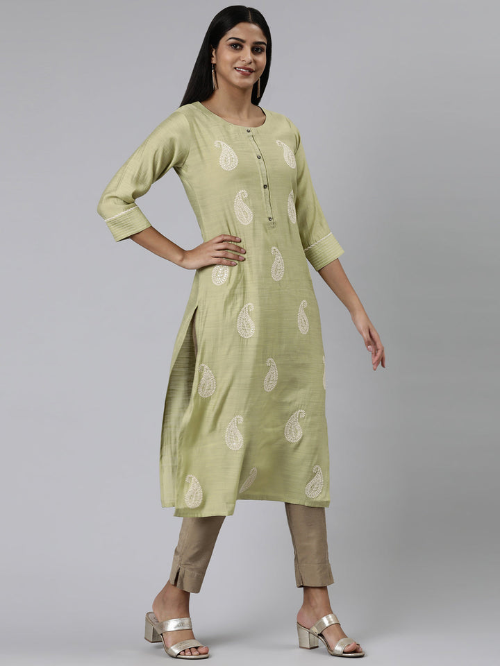 Neerus Green cotton chikankari kurti paisley embroidered - back view