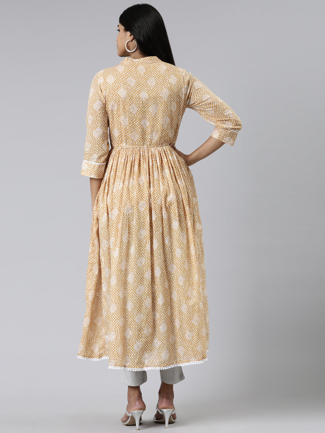 Neerus Yellow cotton printed straight kurti - side view