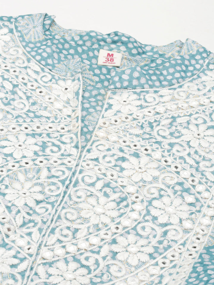 Neerus Green cotton printed straight kurti - detail view 3