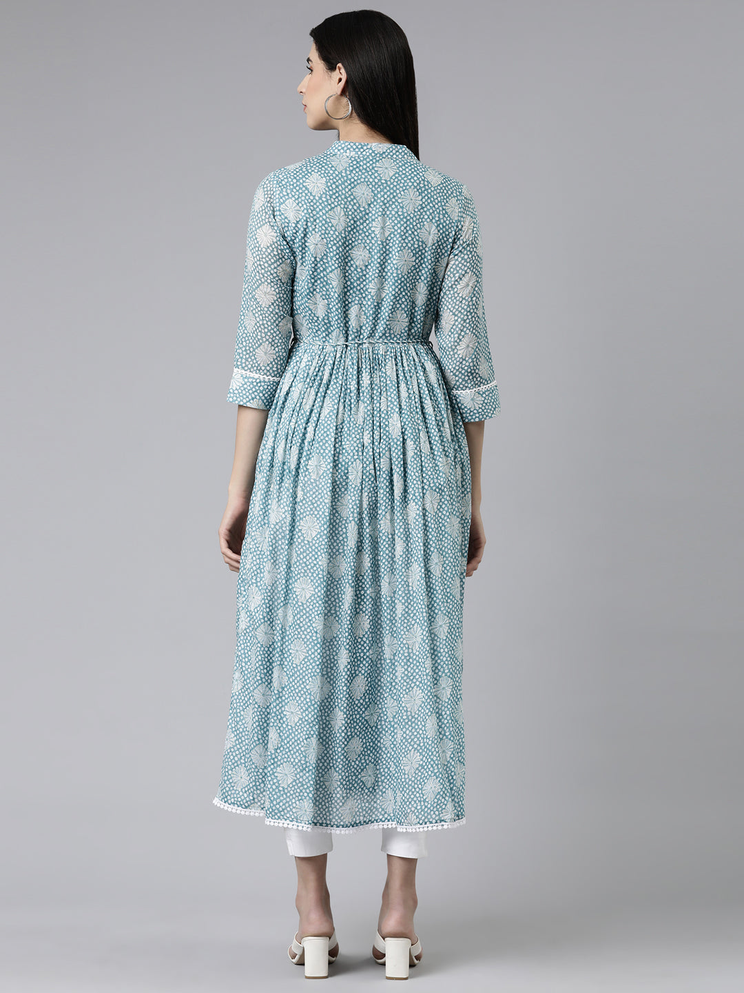 Neerus Green cotton printed straight kurti - side view