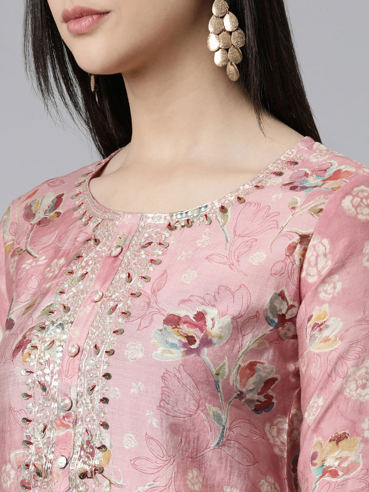 Neerus Pink cotton printed straight kurti - detail view 1