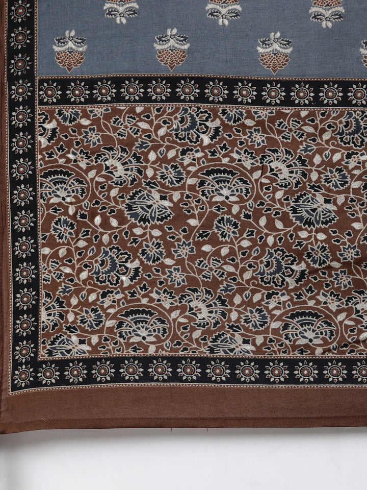 Neerus Blue printed kurta set with trouser and dupatta - detail view 3