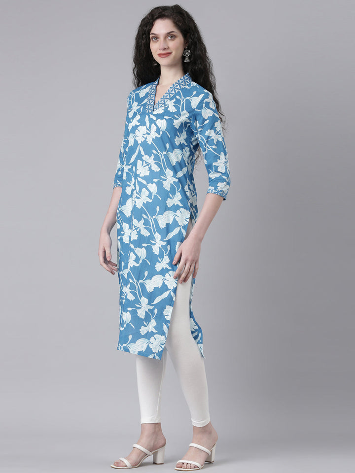 Neerus Blue Casual Floral Straight Kurtas