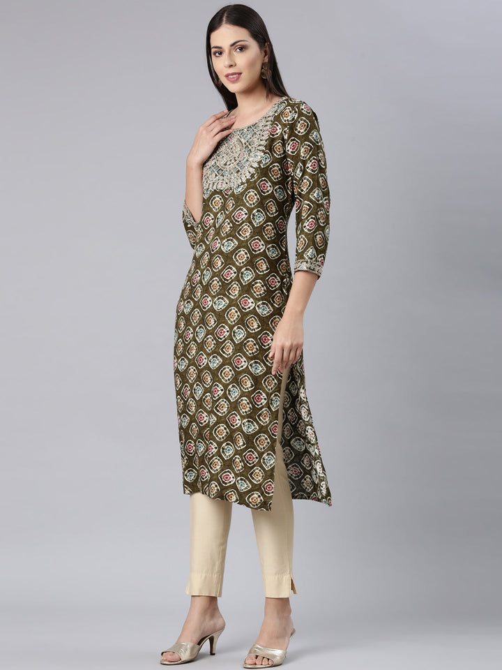 Neerus Green rayon embellished straight kurta - back view