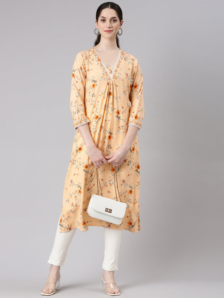 Neerus Pink rayon printed panelled kurta - detail view 2