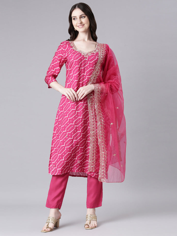 Neerus Magenta Printed Straight Kurta and Trousers With Dupatta