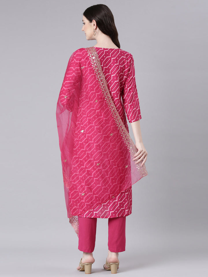 Neerus Magenta Printed Straight Kurta and Trousers With Dupatta