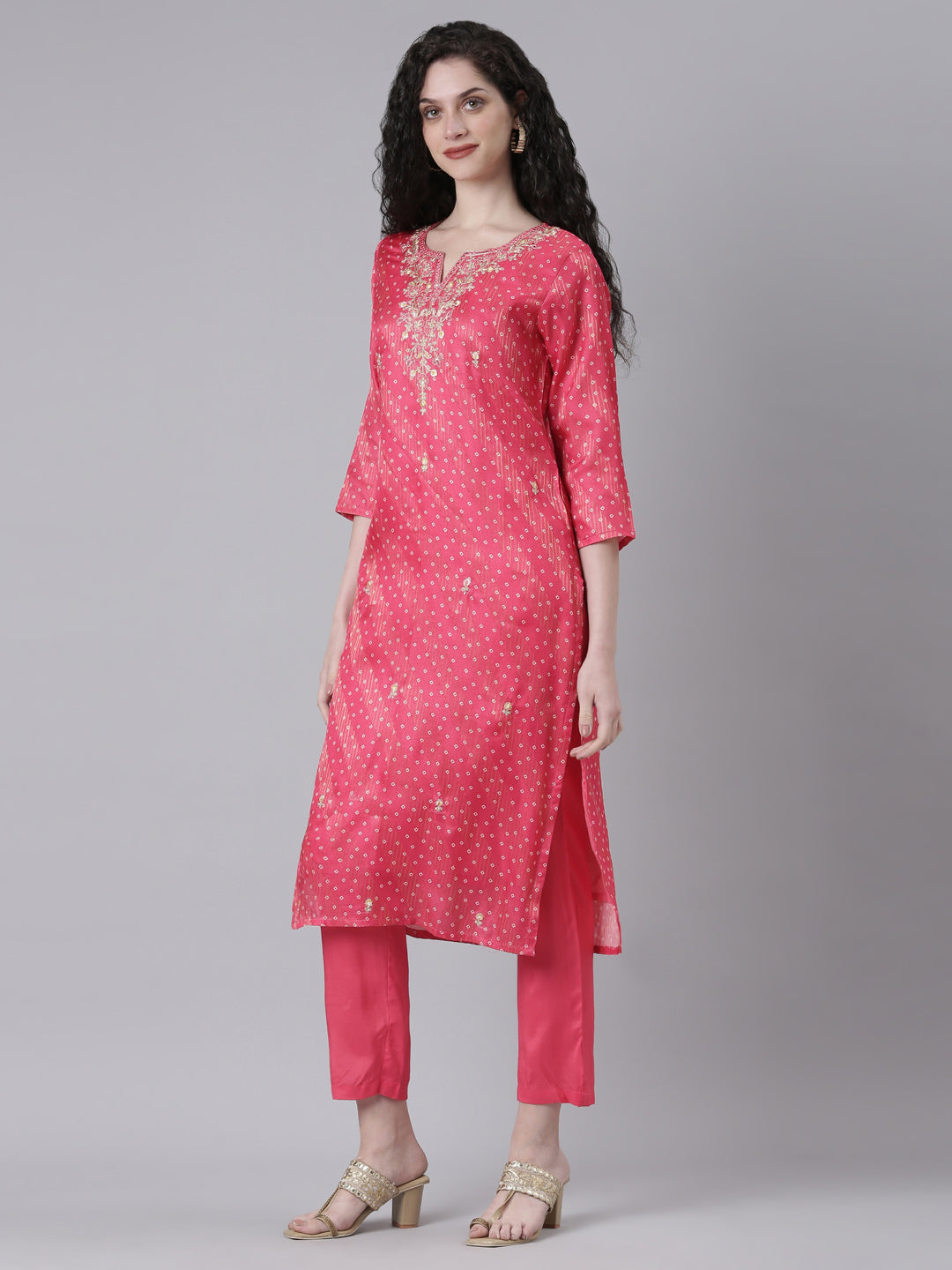 Neerus Pink jute cotton printed kurta set - back view