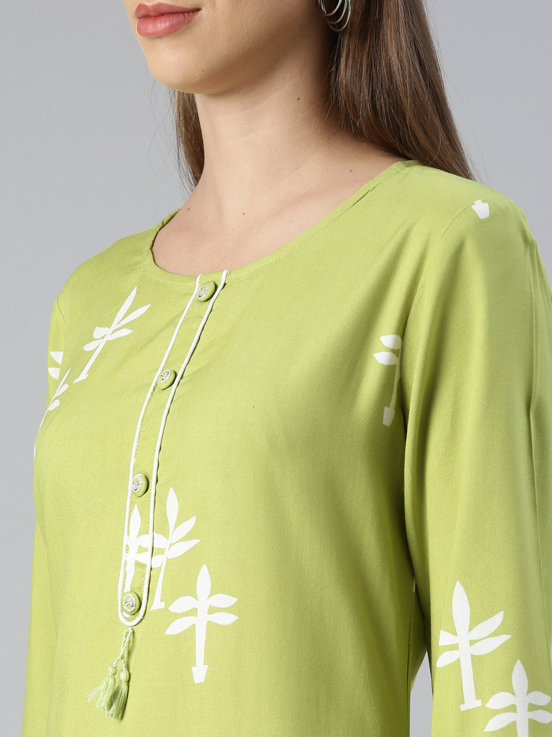 Neerus Green printed straight kurta set with trouser - detail view 1