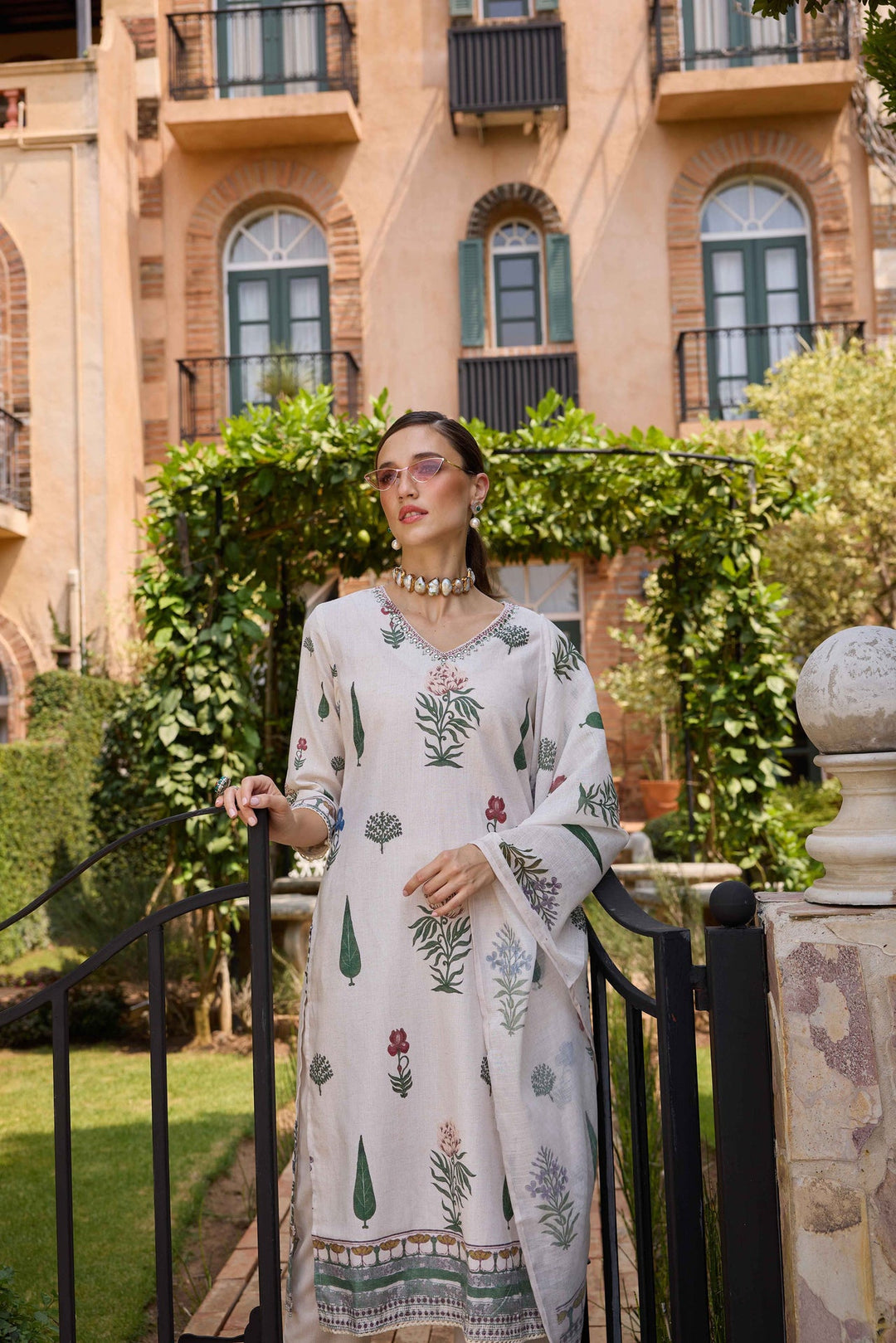 Neerus Beige viscose rayon printed suit set - back view