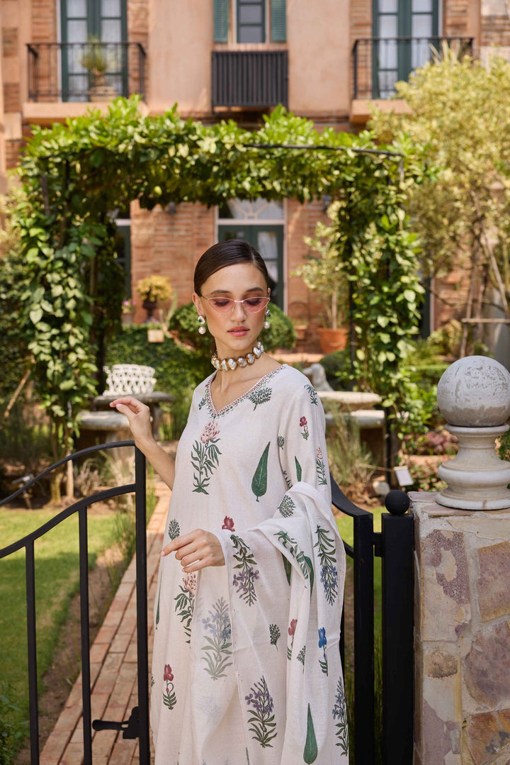 Neerus Beige viscose rayon printed suit set - side view