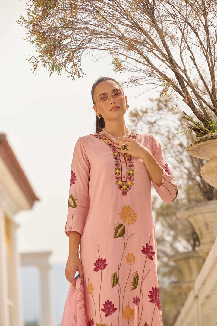 Neerus Pink satin printed suit set - back view