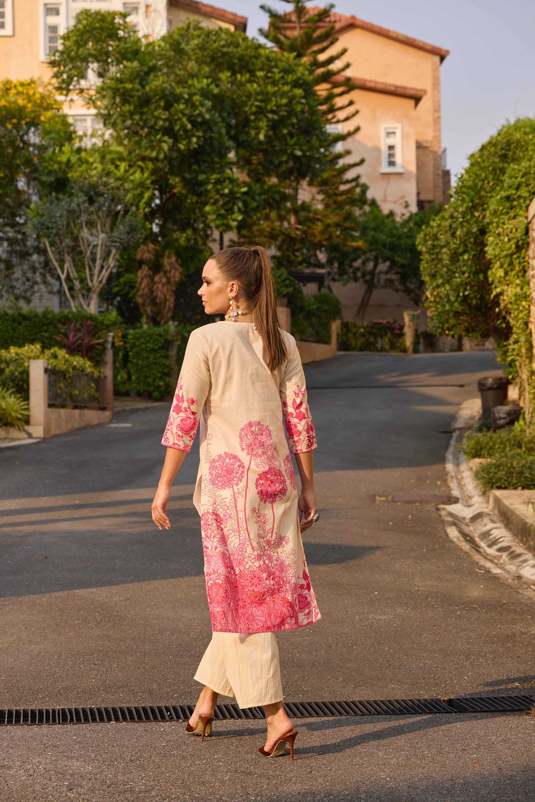 Neerus Pink polyester printed kurta set with palazzo - detail view 1