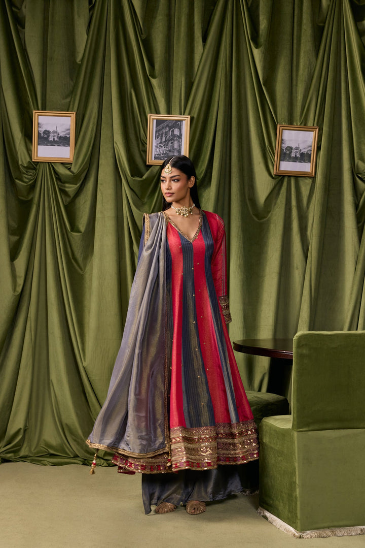 Rani Pink Tissue Solid With Zari Embroidered Three Piece Set