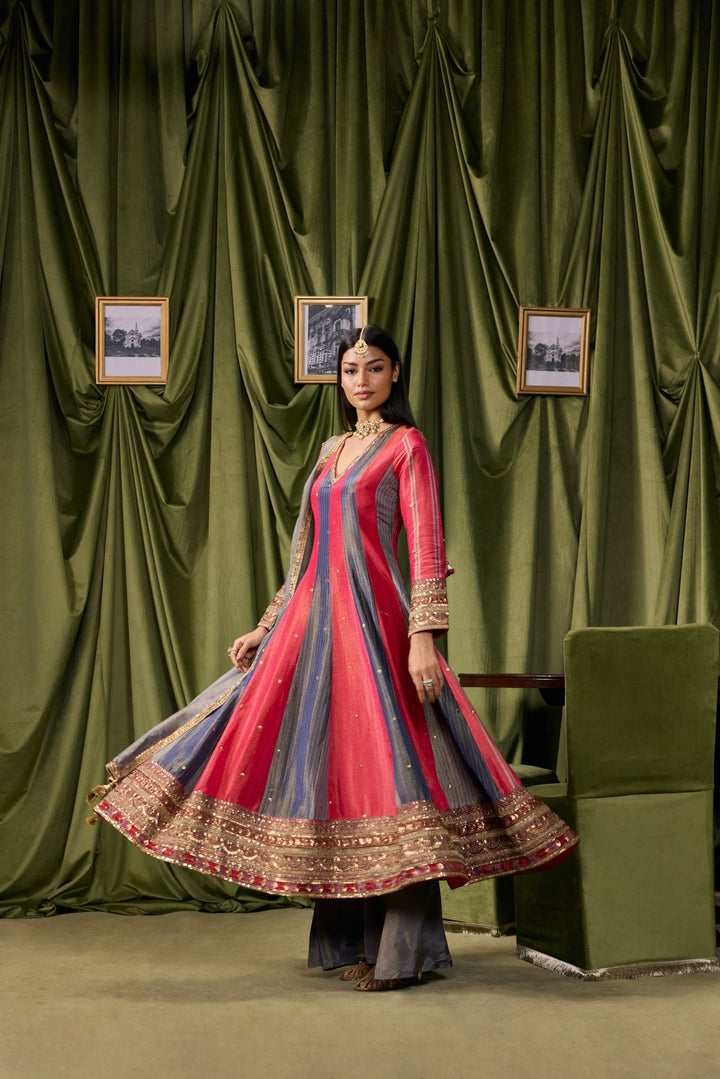 Rani Pink Tissue Solid With Zari Embroidered Three Piece Set