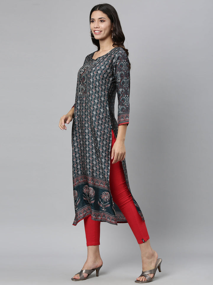 Neerus Green printed ethnic kurta for women - side view