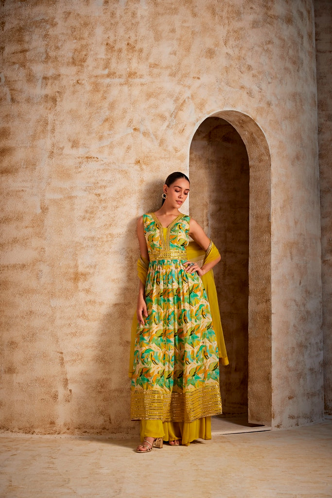 Neerus Green crepe printed suit palazzo set - back view