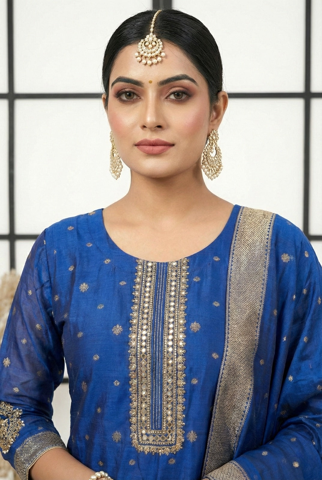 Neerus Blue silk printed suit set - side view