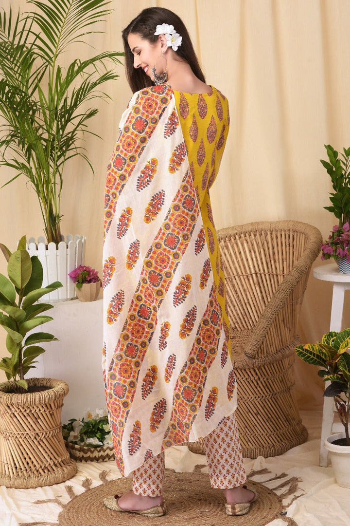 Neerus Yellow cotton kurta set with dupatta - detail view 2
