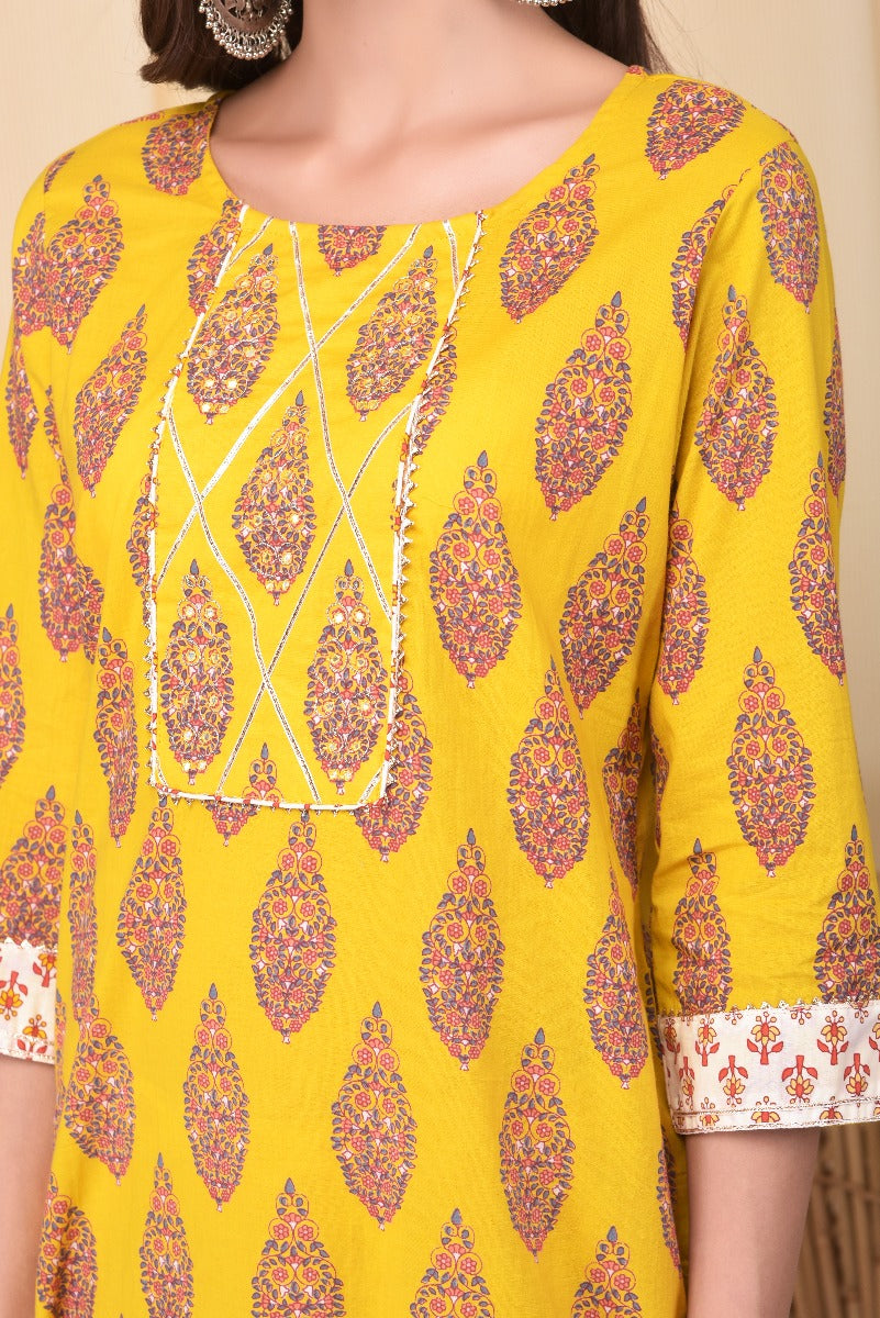 Neerus Yellow cotton kurta set with dupatta - detail view 3