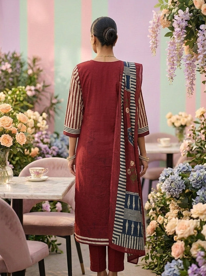 Neerus Maroon cotton printed suit set - back view